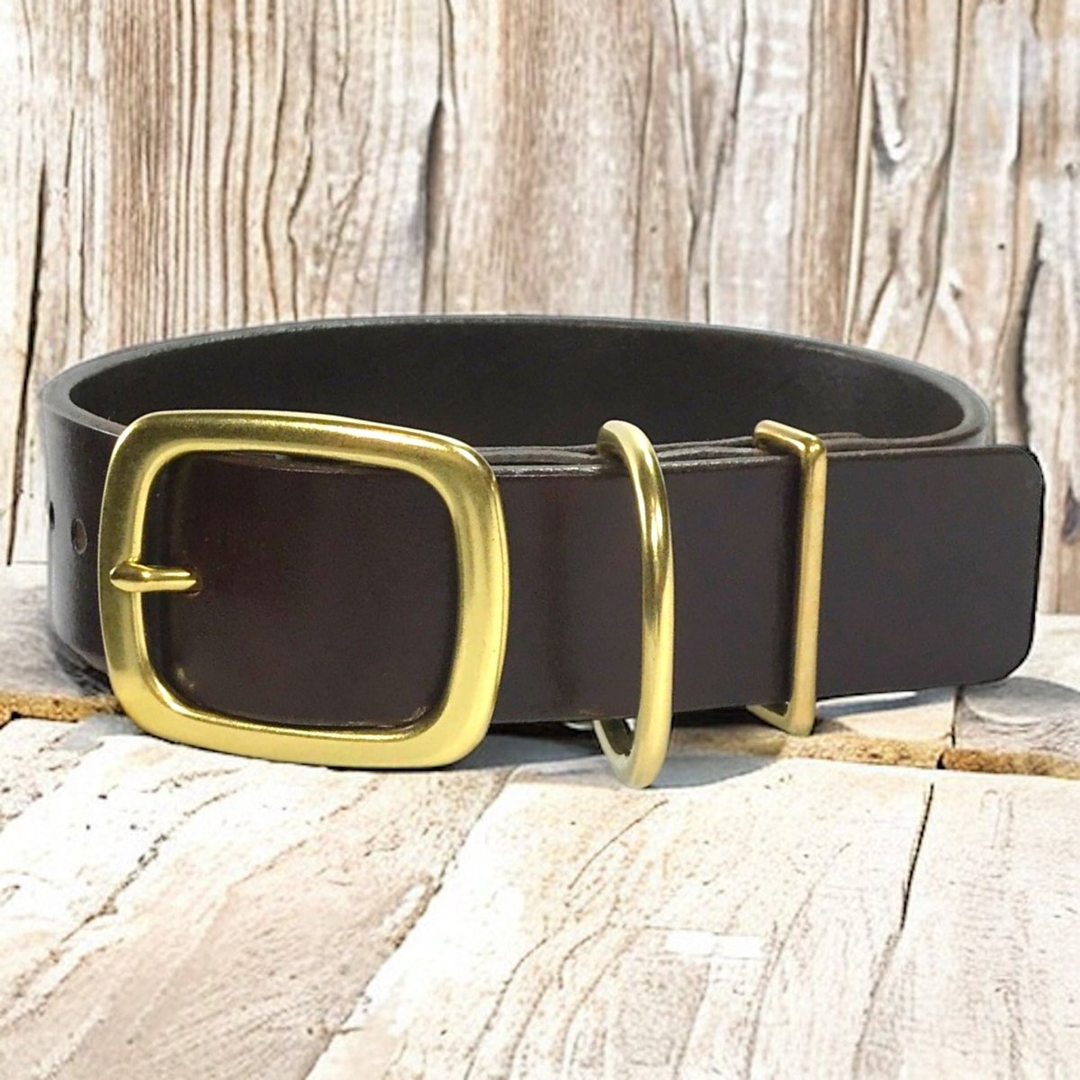 1.5" Wide Basic Leather Dog Collar with Nameplate