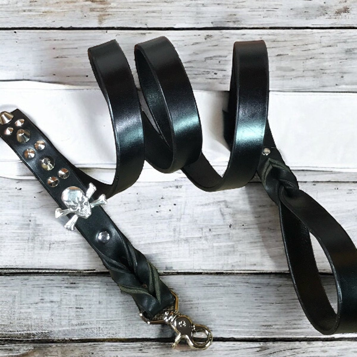 Matching Leather Dog Leash Barbarossa