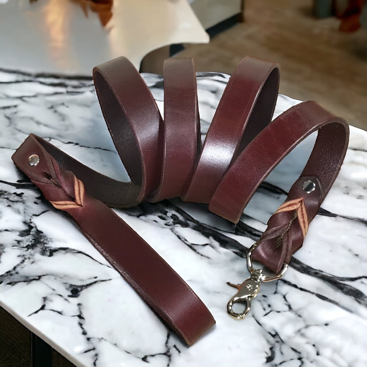 Traditional Leather Dog Leash