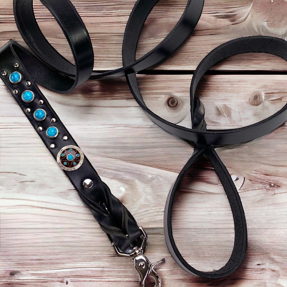 Matching Leather Dog Leash Cassidy